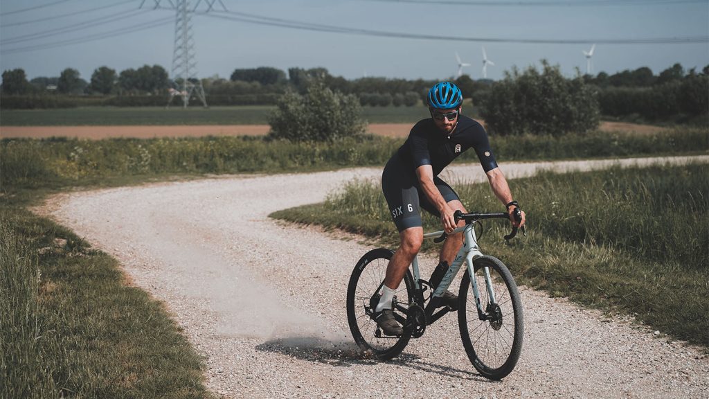 Agu SIX6 Bib III & Solid Merino wielerkleding