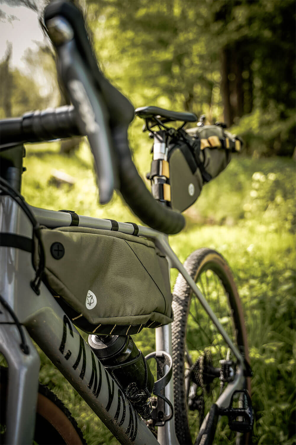 De AGU Venture fietskleding en bikepacking tassen | Review