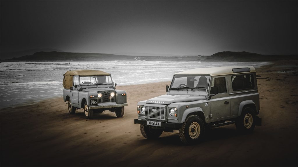 De Classic Defender Works V8 Islay Edition van Land Rover