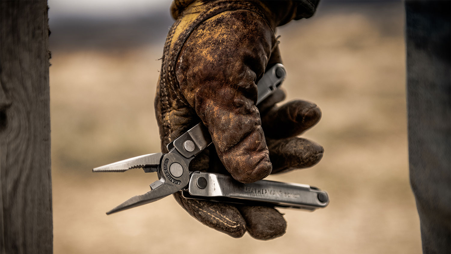 De Leatherman Bond, eerbetoon aan de eerste originele PST multitool