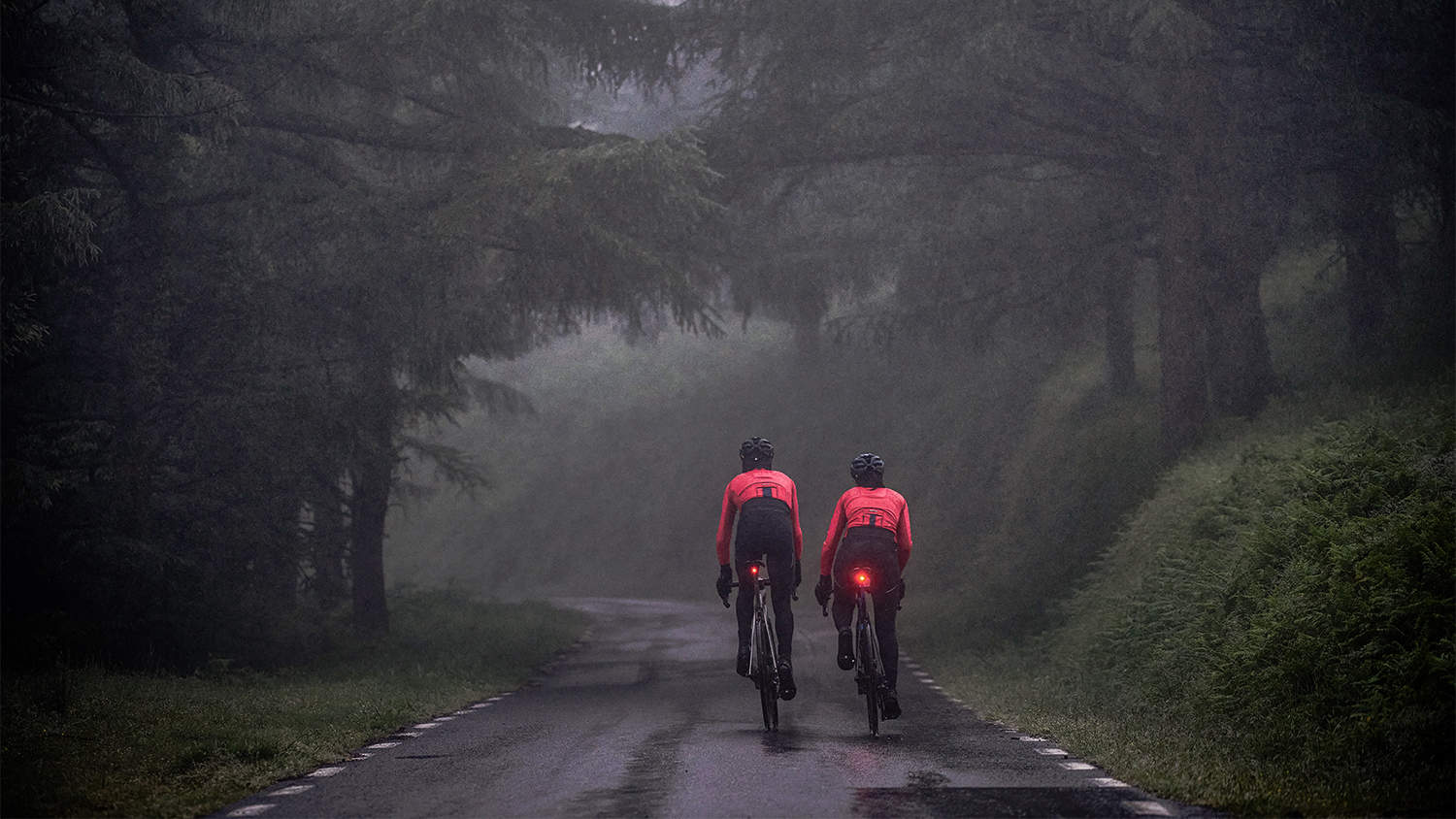 [Winactie] Maak kans op professionele Etxeondo fietskleding