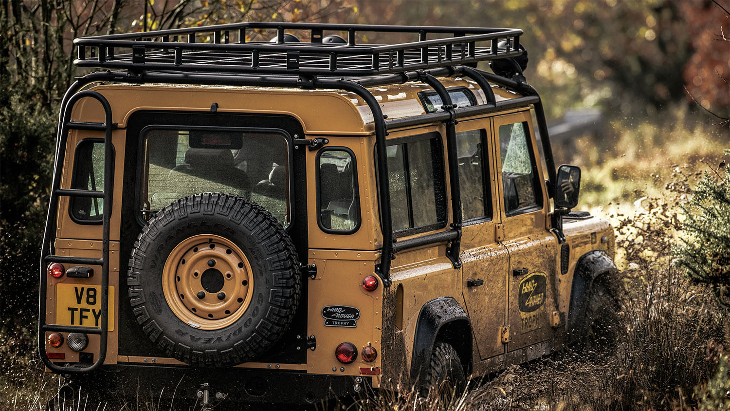 Land Rover Classics bouwt 25 Defender Works V8 Trophy exemplaren