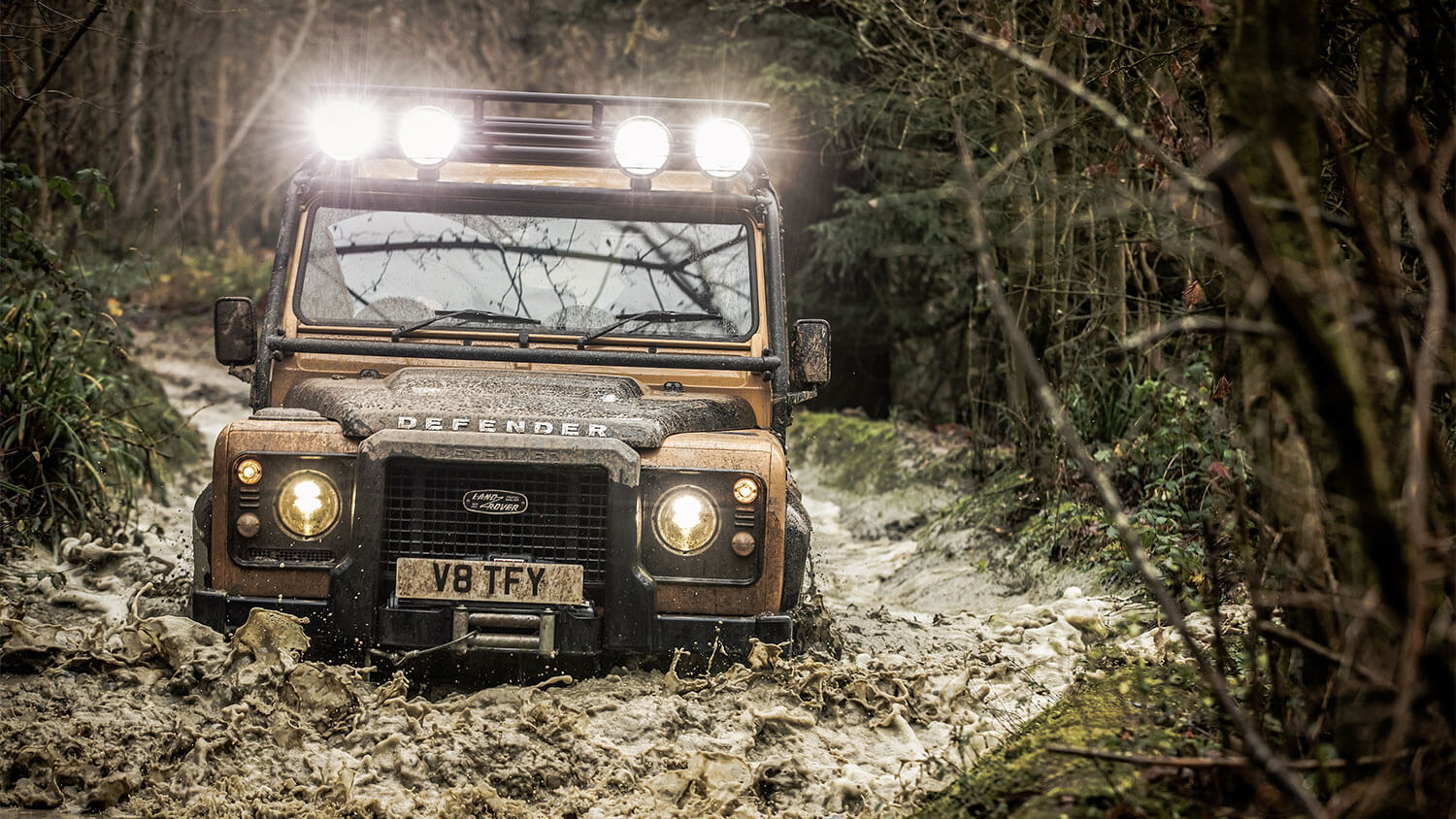 Land Rover Classics bouwt 25 Defender Works V8 Trophy exemplaren