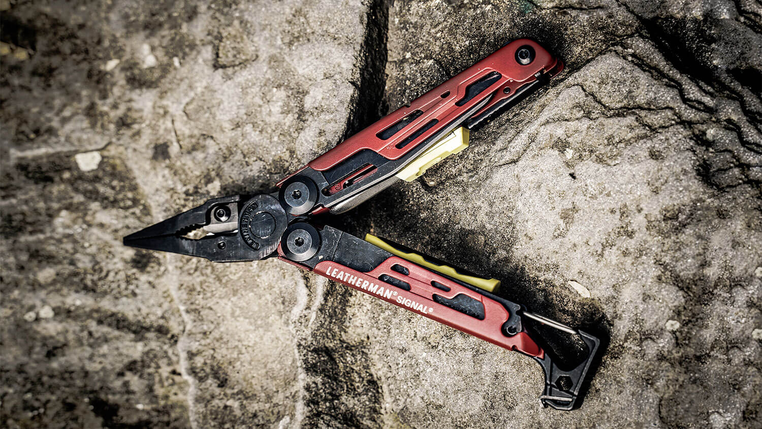 Review: Leatherman Signal multitool