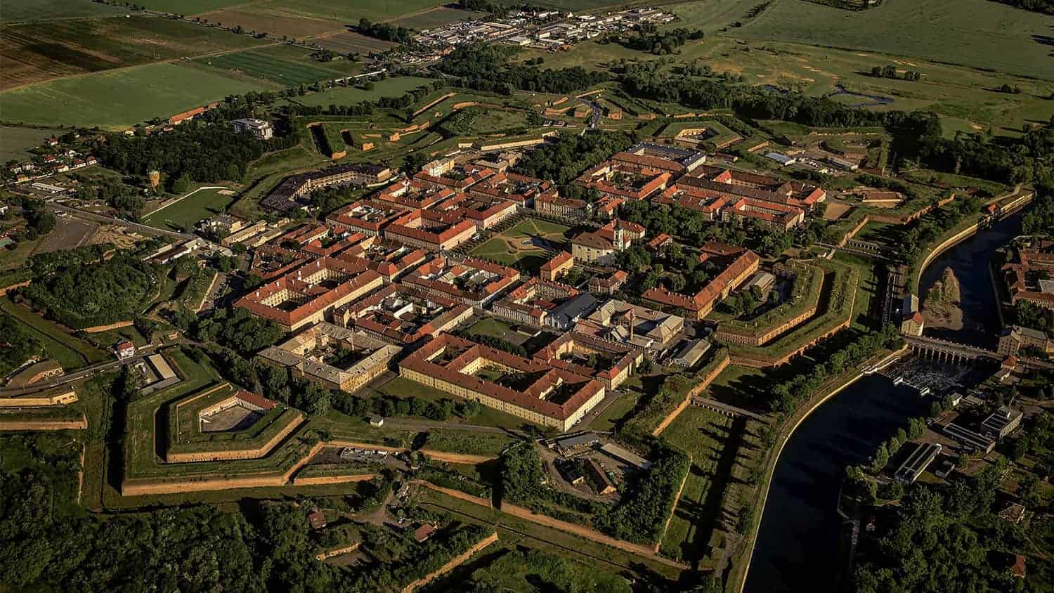 Het noorden van Bohemen in Tsjechië is ideaal voor een roadtrip