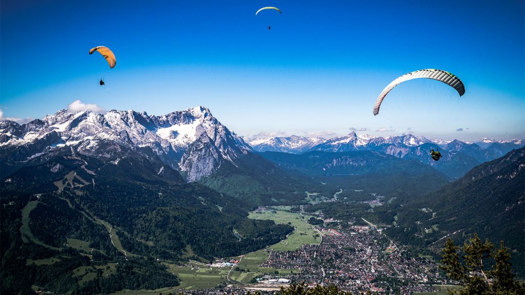 Paragliden met uitzicht op de Tiroler Zugspitz Arena