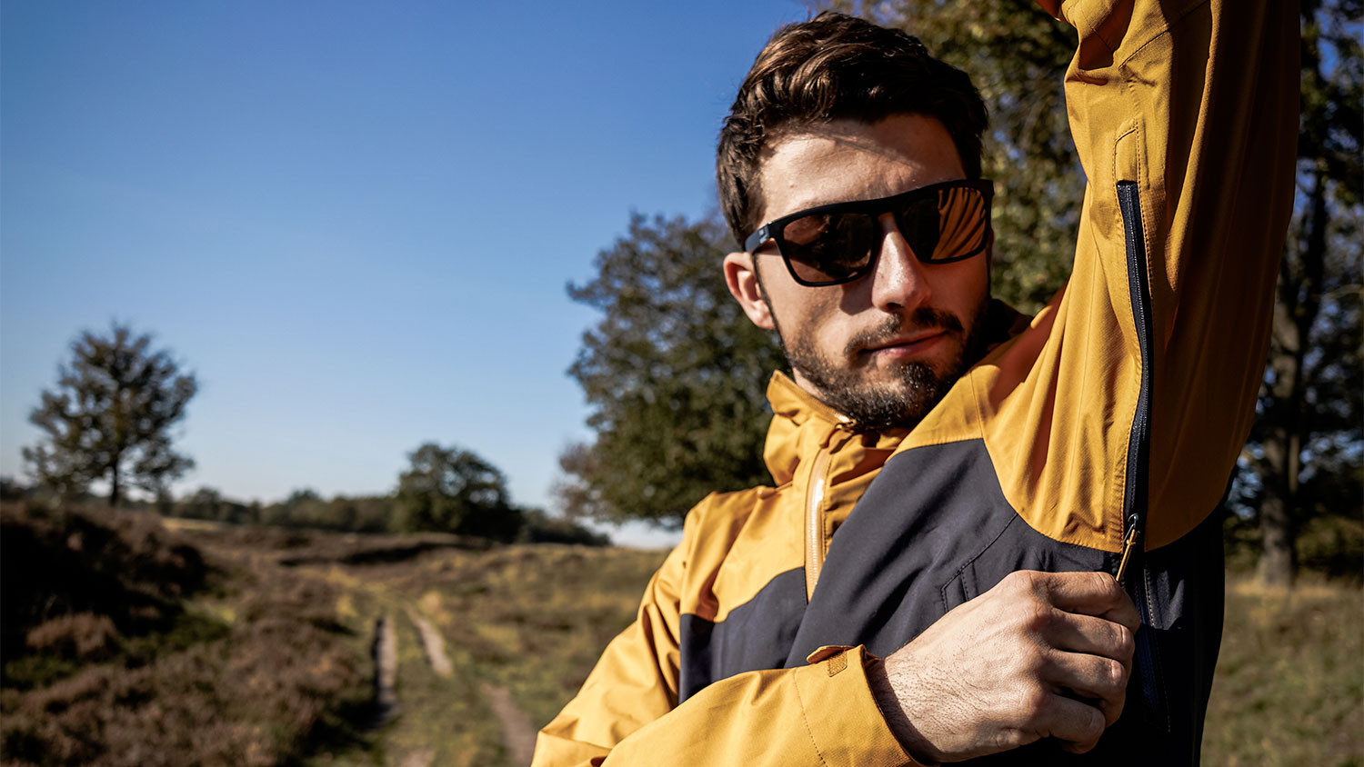 Review: Is het Rab Arc Eco Jacket daadwerkelijk duurzaam en waterdicht?