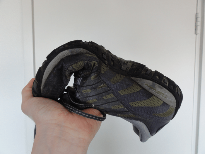 review-flexibilteit-zool-Columbia-PeakFreak-Enduro-OutDry-wandelschoen