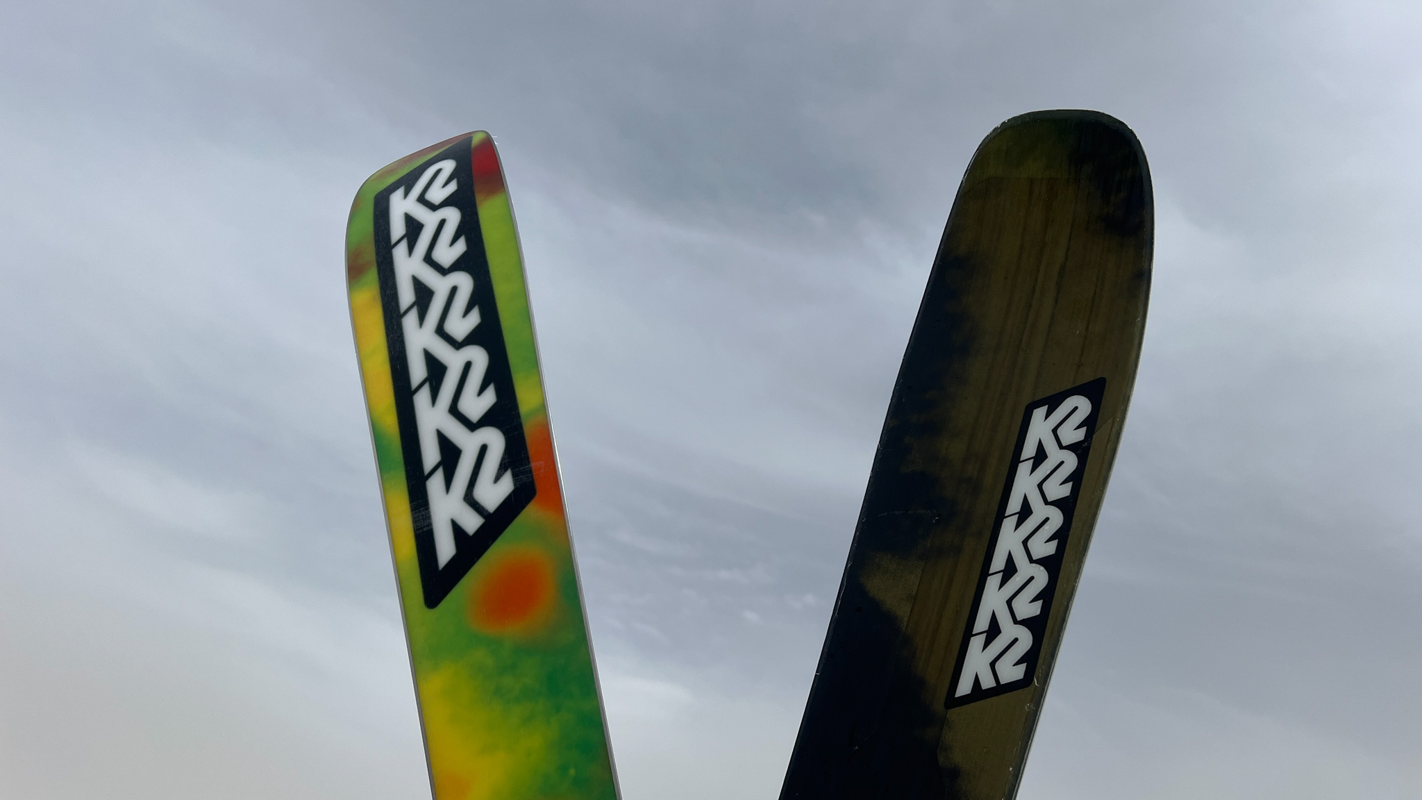 De ultieme all-mountain freeride Mindbender 89Ti ski van K2 | Review