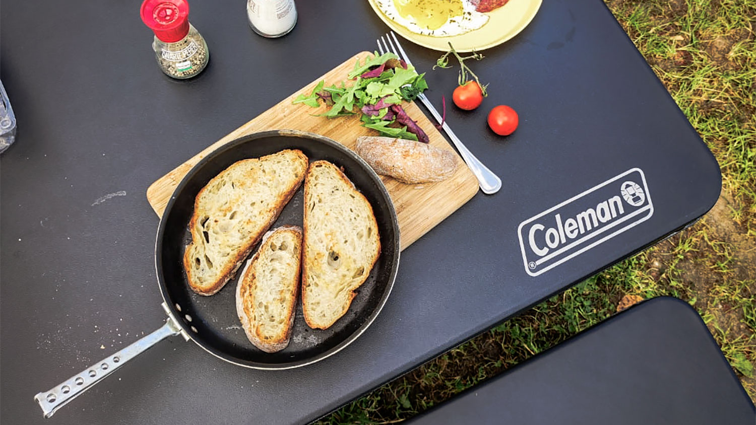 De opvouwbare campingtafel van Coleman | Review