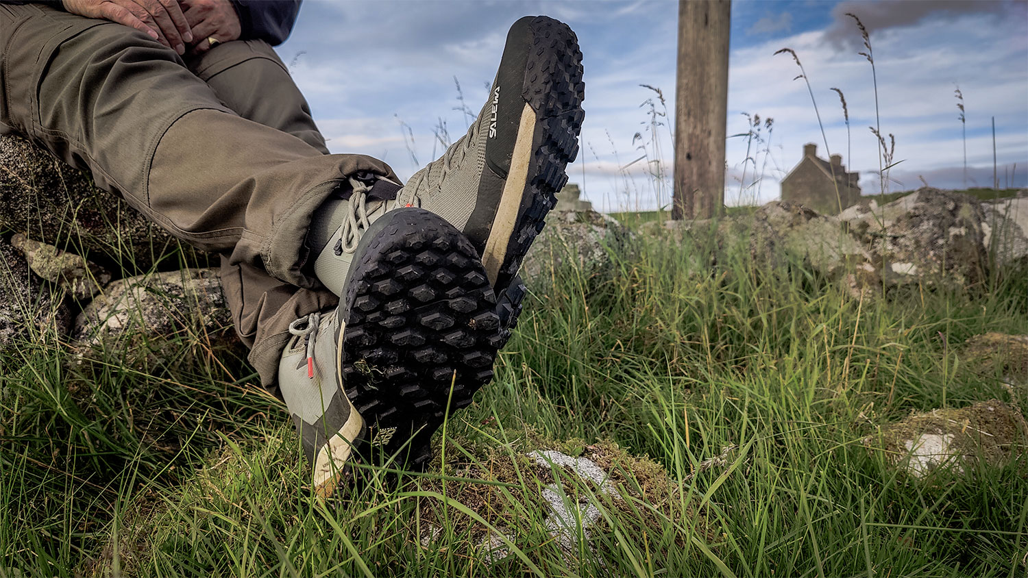 De Salewa Puez Knit Mid PTX outdoor schoen is een veelzijdige krachtpatser