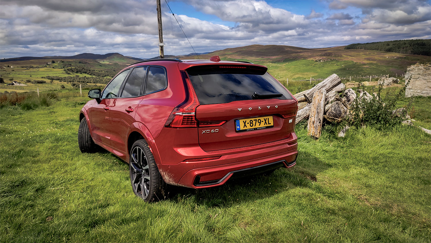 De Volvo XC60 Recharge T6 AWD is Zweedse luxe met een elektrische twist | Autotest