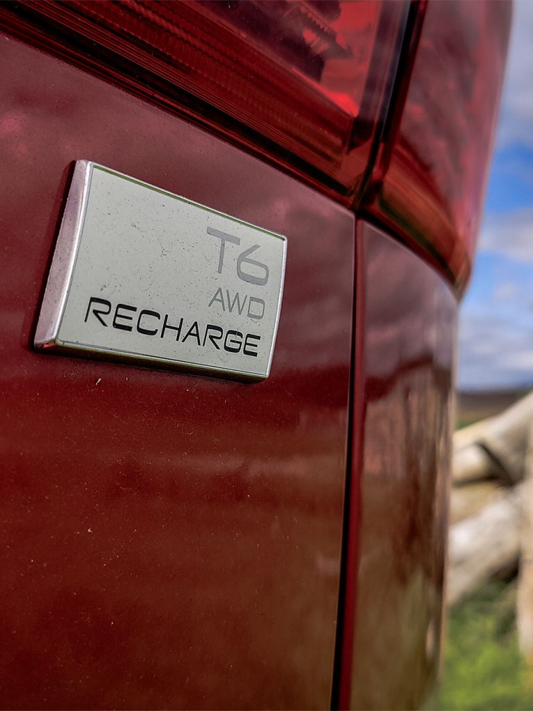 De Volvo XC60 Recharge T6 AWD is Zweedse luxe met een elektrische twist | Autotest