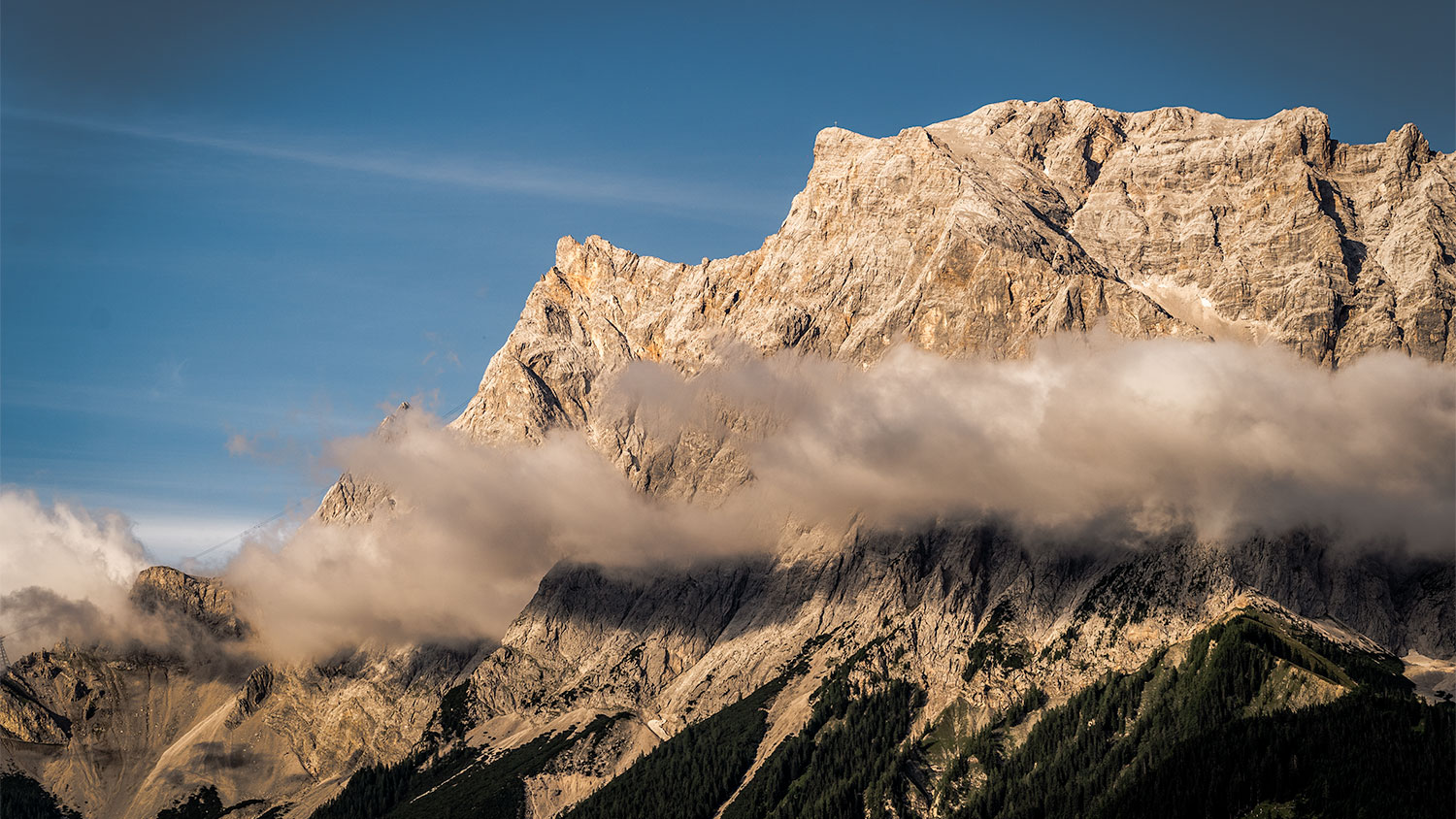 De Adlerweg is 414 km puur wandelgenot in de Tiroler Zugspitz Arena