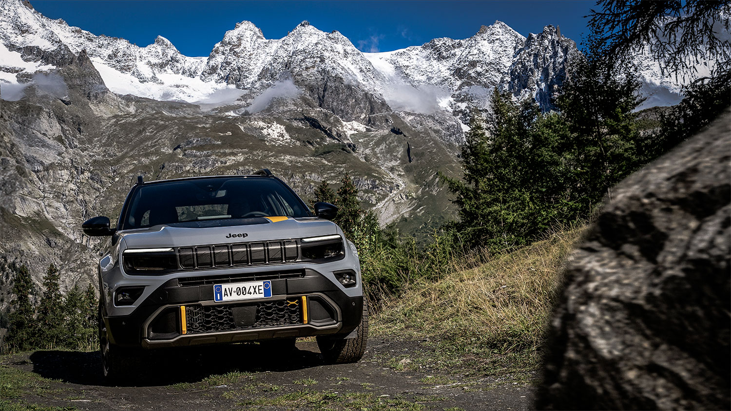 SUV zonder excuses: de Jeep Avenger 4xe toont spierballen in compact formaat