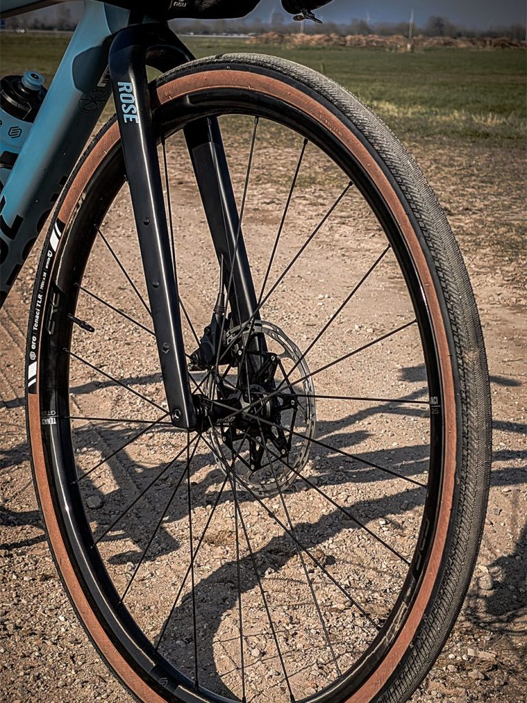 Gravel of Road: welke wielset past bij jouw rit – en bij je ego?
