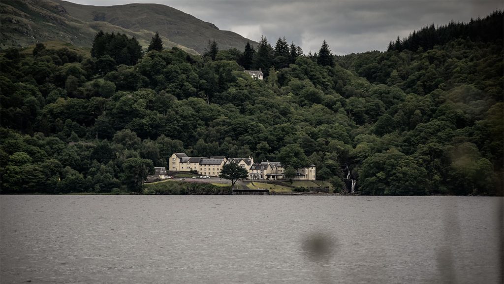 Met de Volvo XC90 door Schotland naar Jura waar vooral het weer de leiding heeft