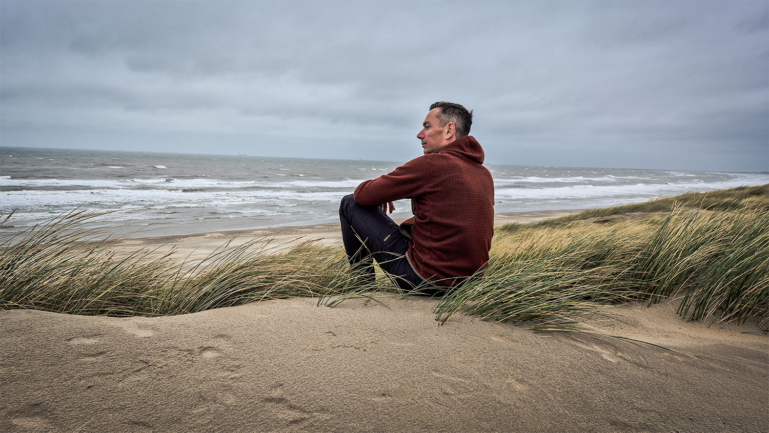 Ademende warmte in de duinen met de Patagonia R1 Air Fleece