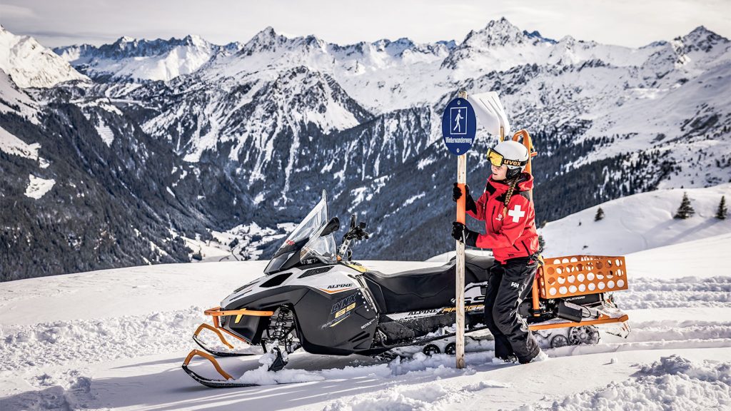 Vier de helden van de helling: waarom de Ski Patrol meer dan een bedankje verdient