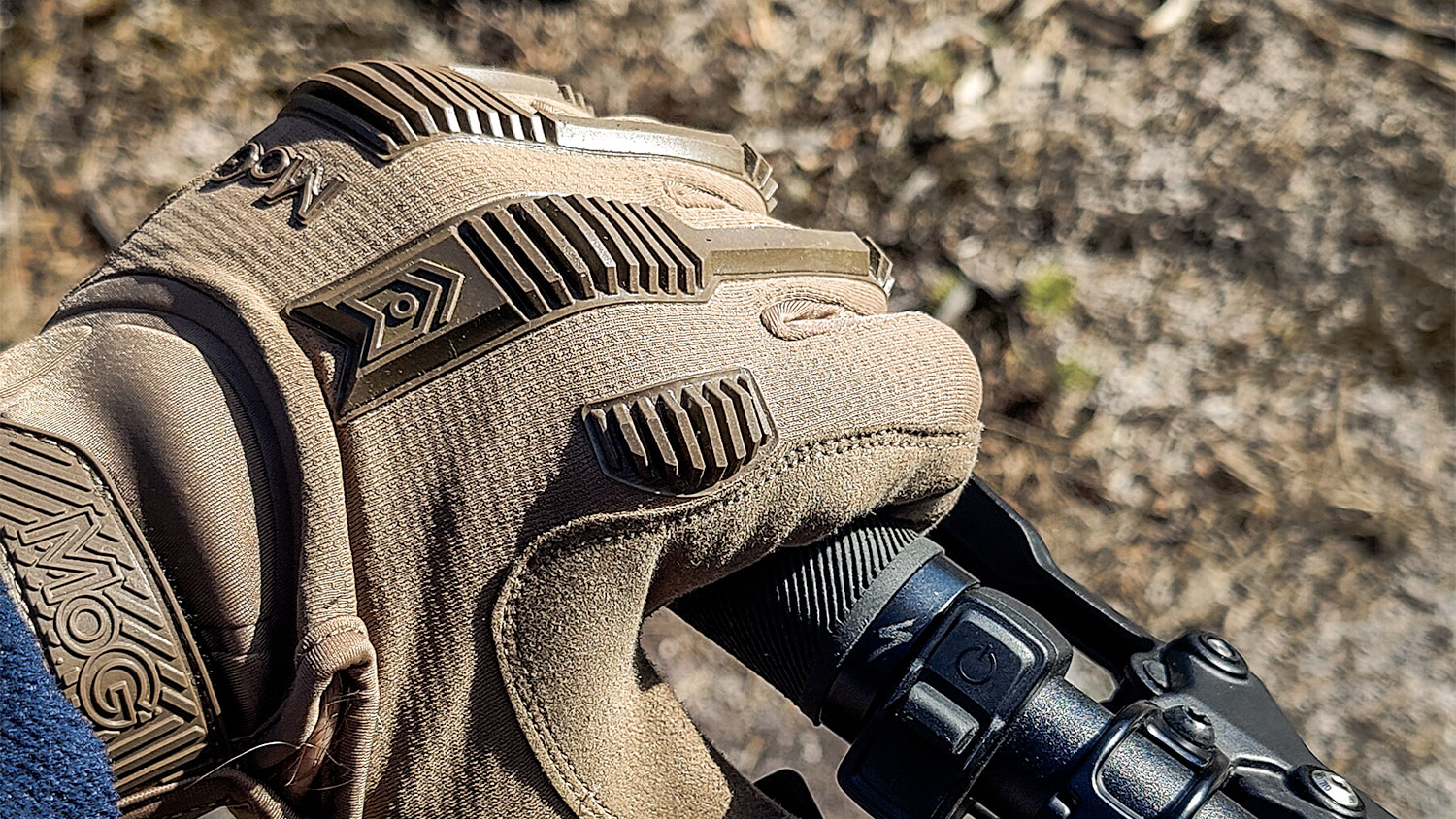 De MoG Target 8110 ErgoShield getest op de rotsen van Telemark | Review